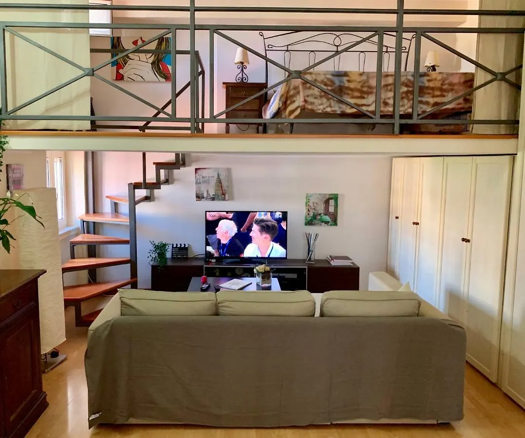 Di Sarno’s Guest House Appartamento Napoli