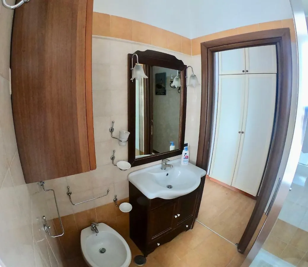 Di Sarno’s Guest House Appartamento Napoli