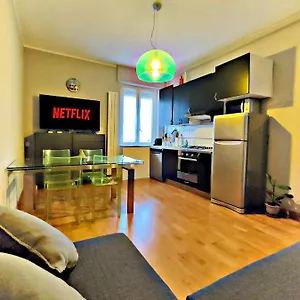 https://milano-navigli-relax-home.italymilanhotels.net