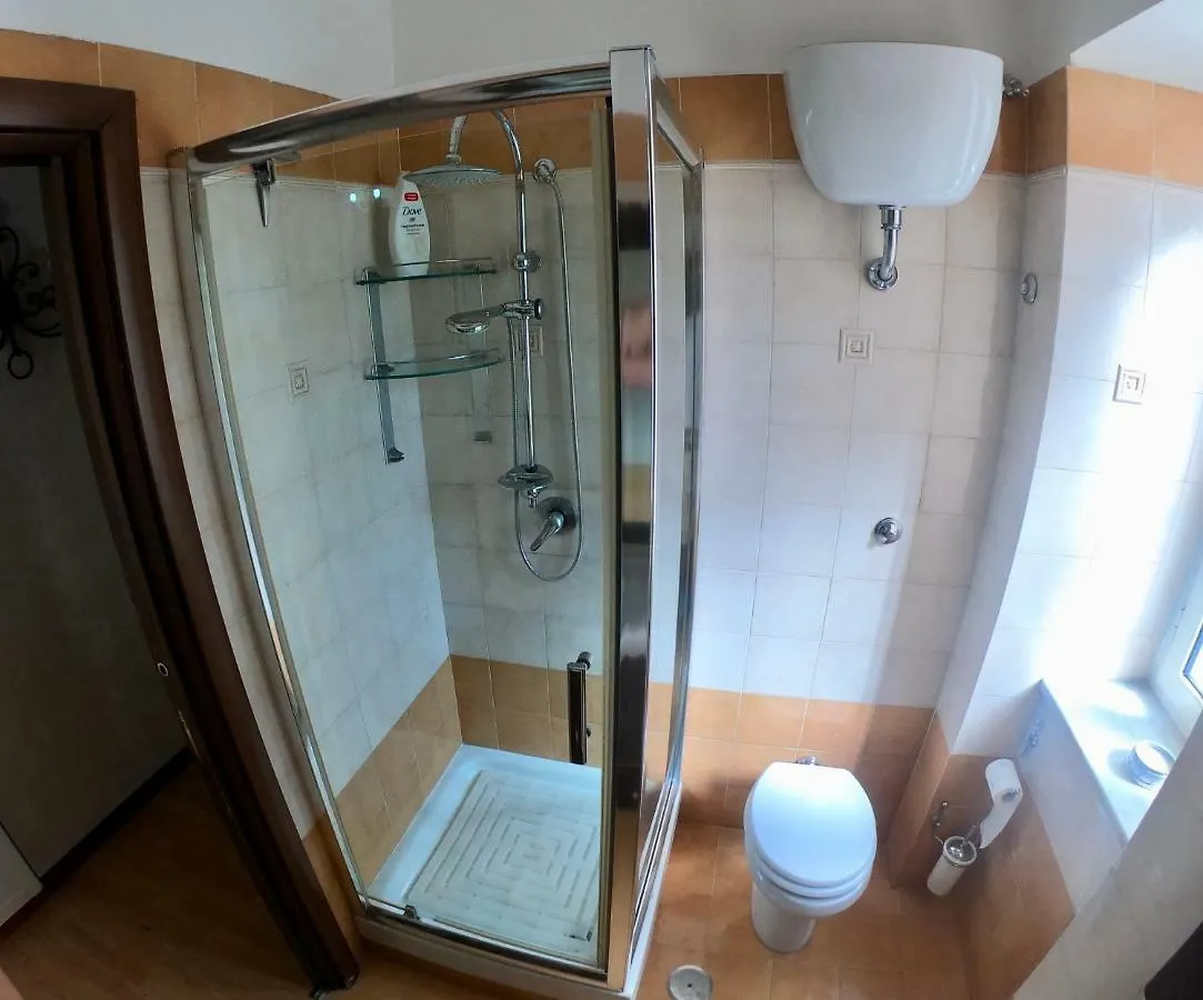 Di Sarno'S Guest House Appartamento Neapol 0*,