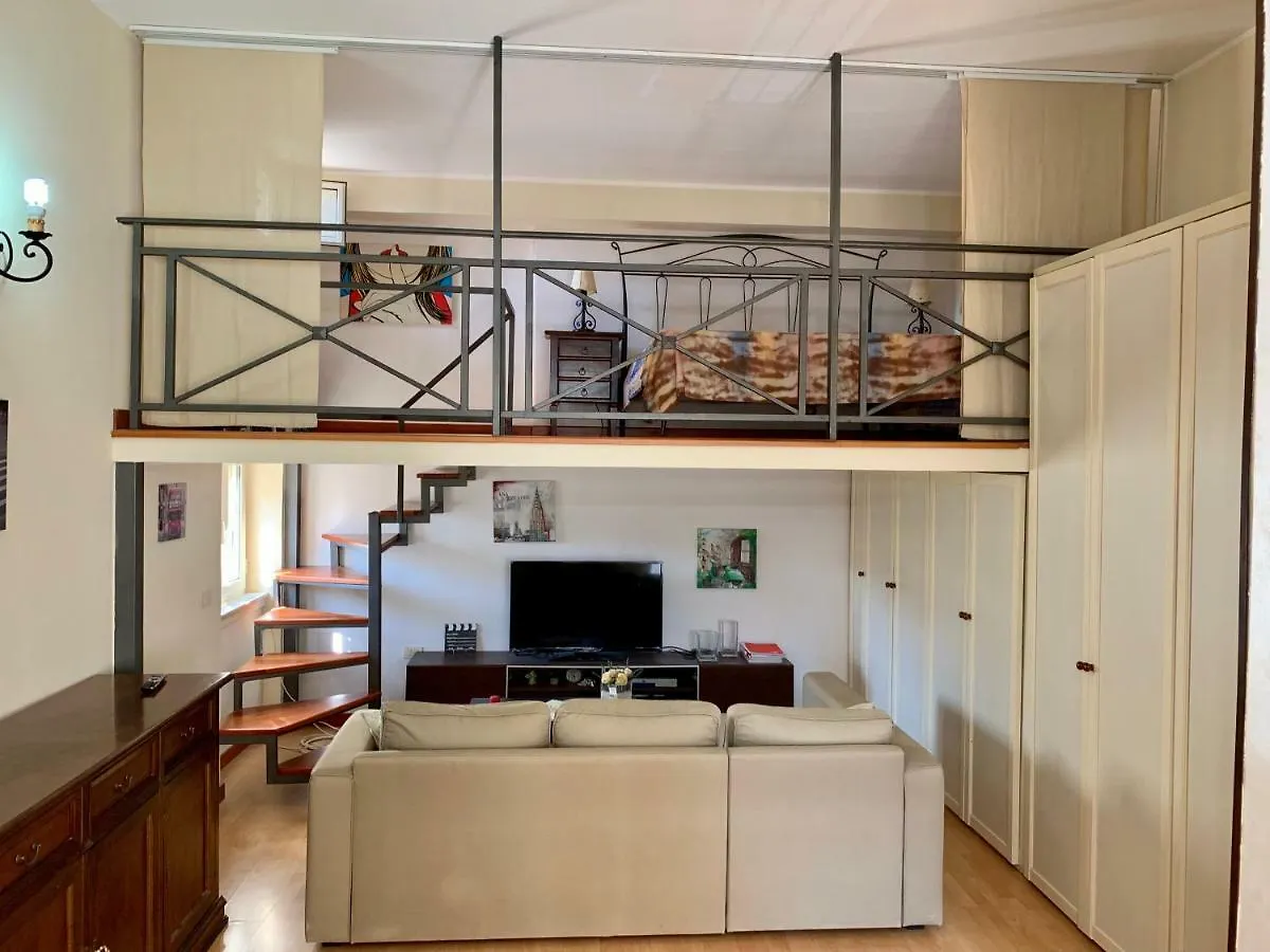 Apartment Di Sarno'S Guest House Appartamento Naples